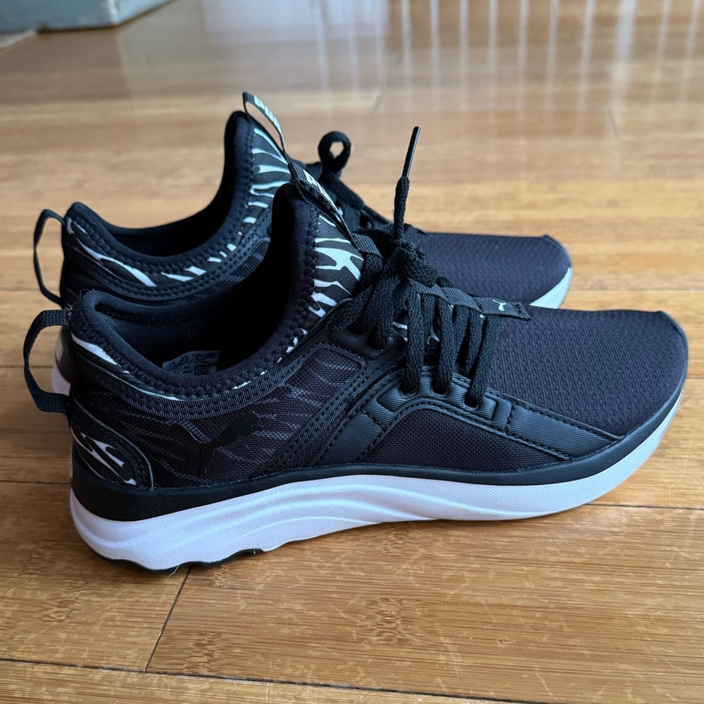 NWOT Puma Softride Sophia